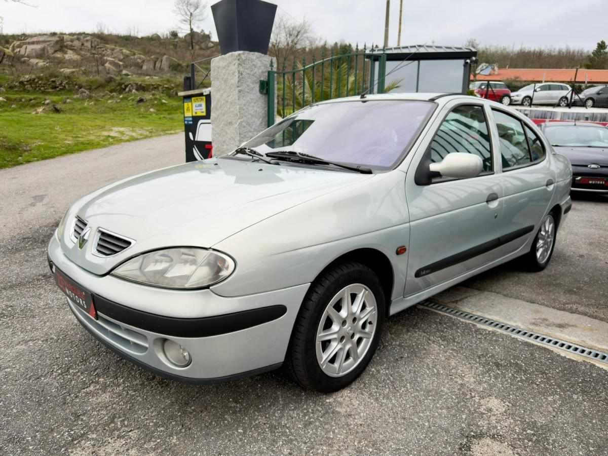 renault-megane-1-4-2000-gasolina-1390cc