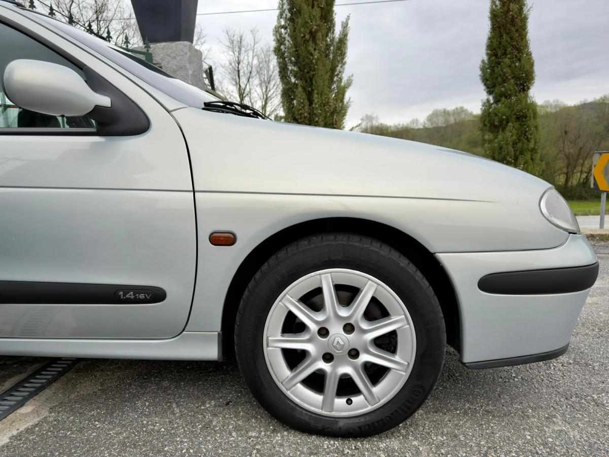 renault-megane-1-4-2000-gasolina-1390cc
