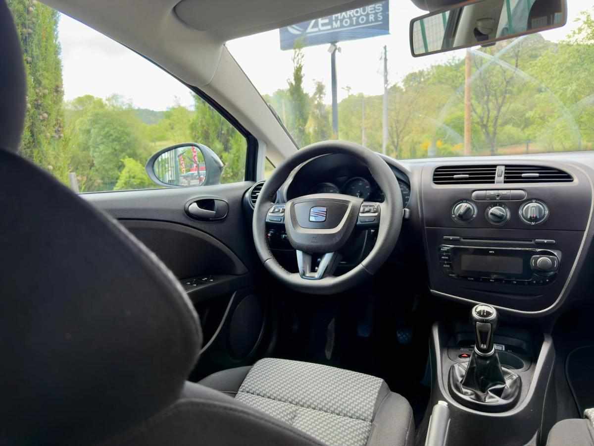 seat-leon-1-6-tdi-2010-diesel-1598cc