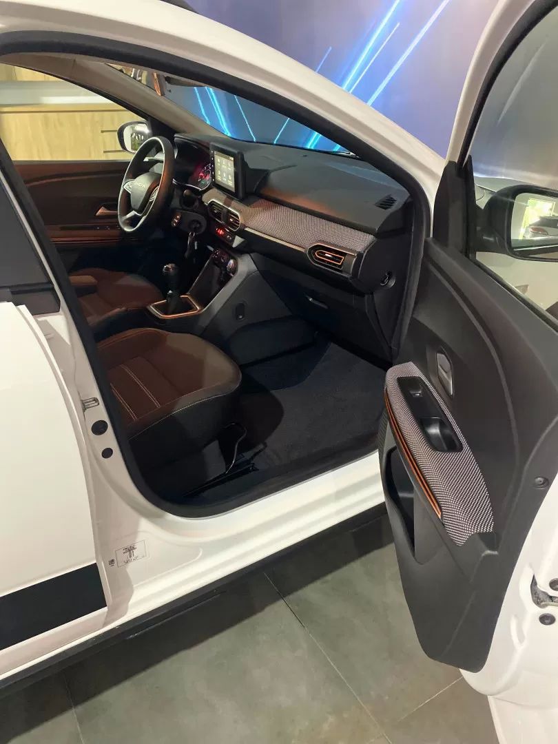 dacia-sandero-2023-gpl-999cc