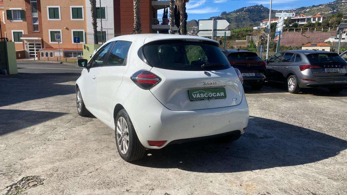 renault-zoe-2021-eletrico-0cc