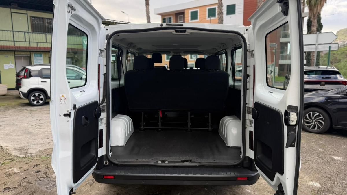 renault-trafic-2023-diesel-1997cc