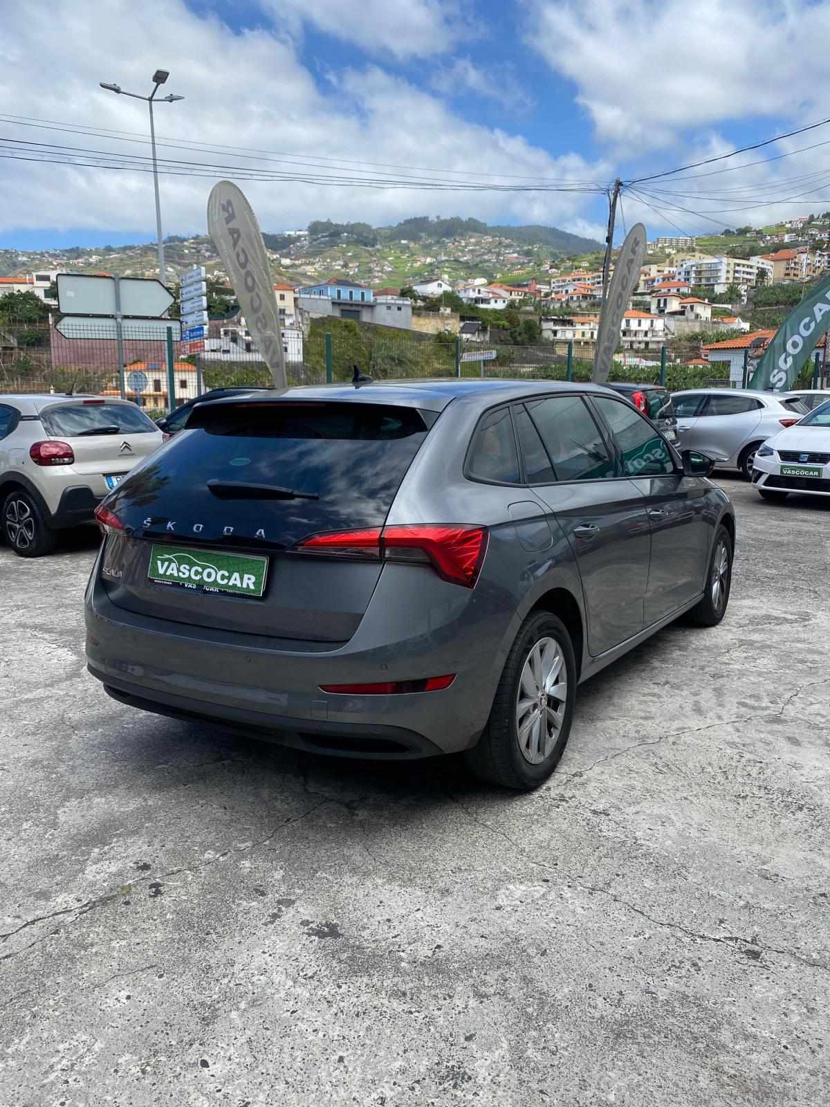 skoda-scala-2023-gasolina-999cc