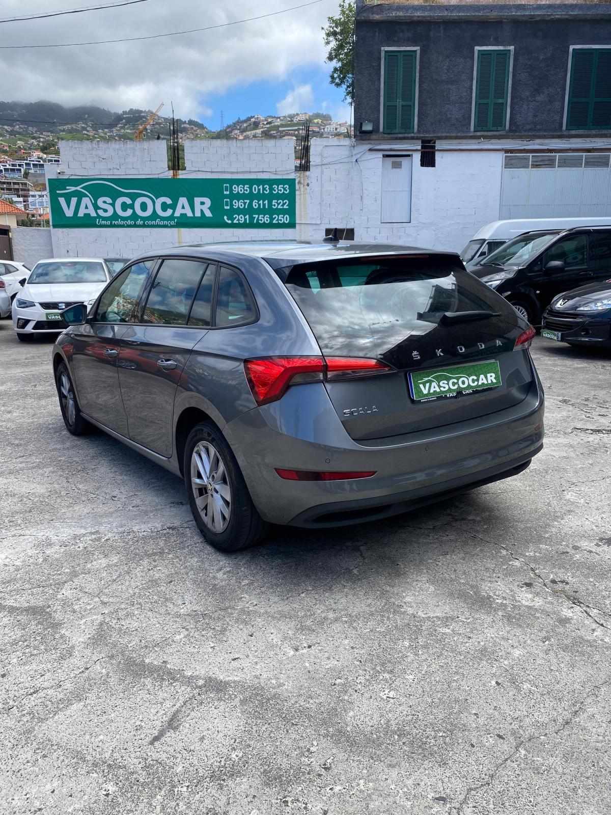 skoda-scala-2023-gasolina-999cc