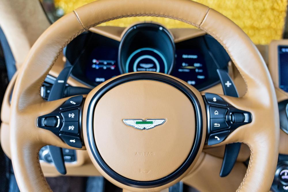aston-martin-vantage-roadster-2021-gasolina-3982cc