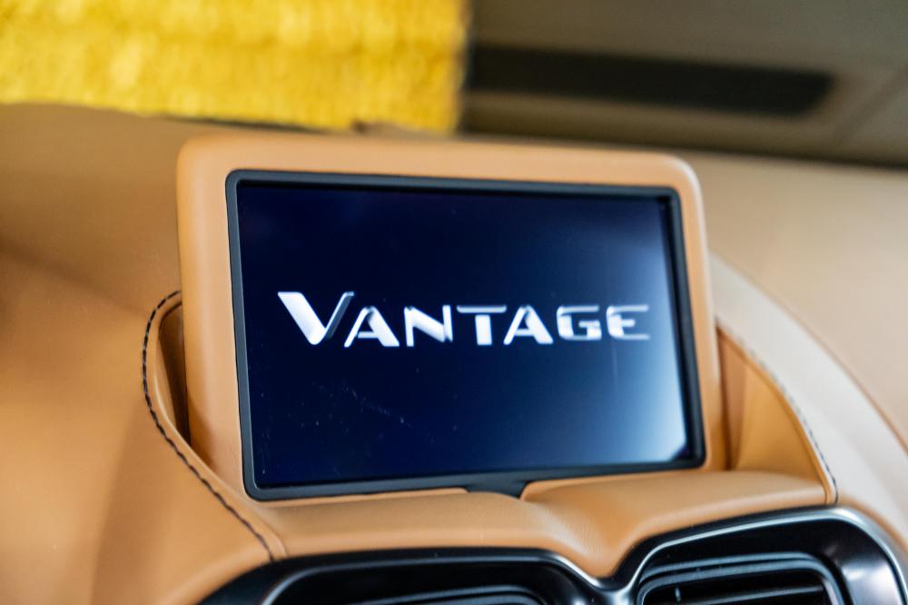 aston-martin-vantage-roadster-2021-gasolina-3982cc