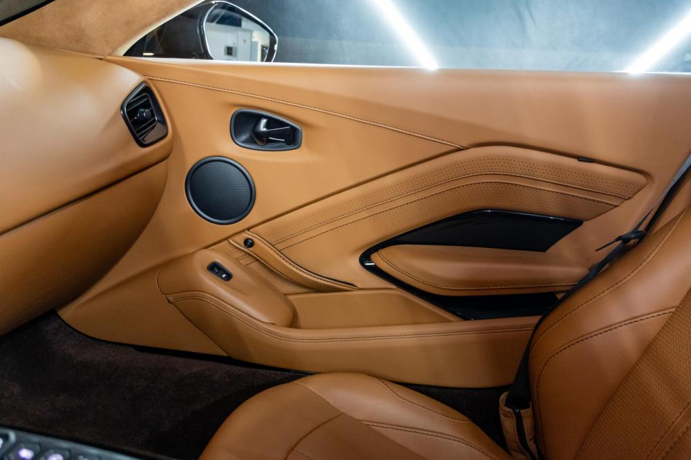aston-martin-vantage-roadster-2021-gasolina-3982cc