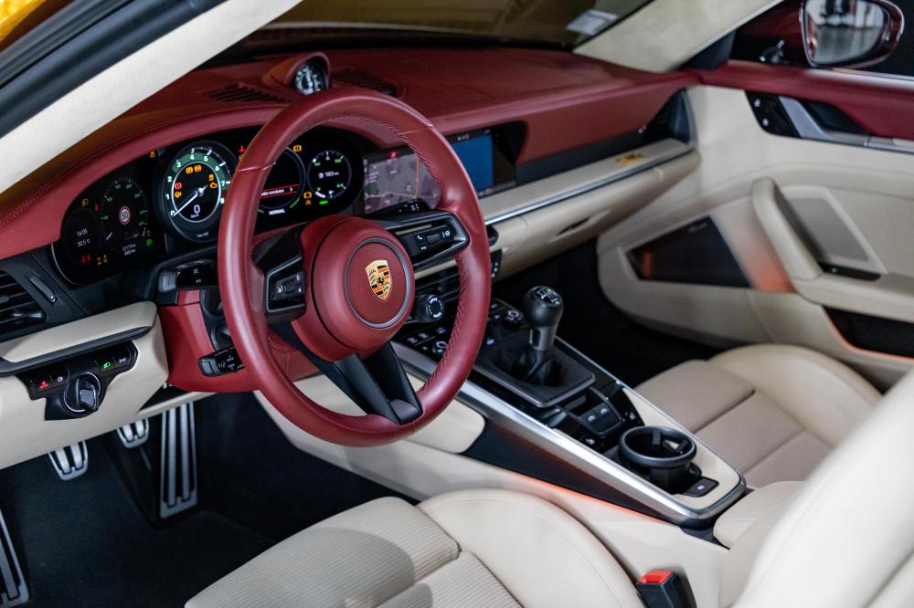 porsche-992-2021-gasolina-2981cc