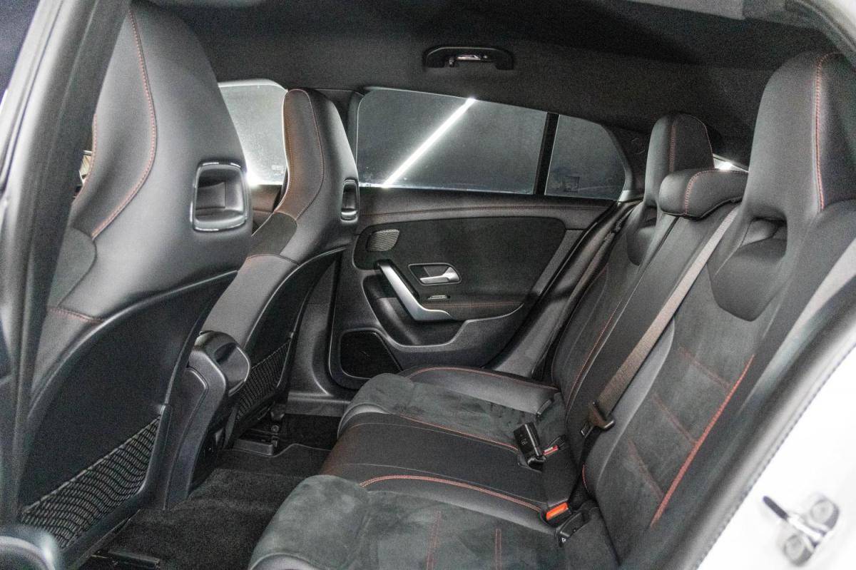 mercedes-benz-cla-2023-hibrido-a-gasolina-1332cc