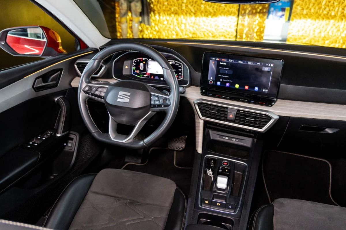 seat-leon-st-2023-hibrido-a-gasolina-1395cc