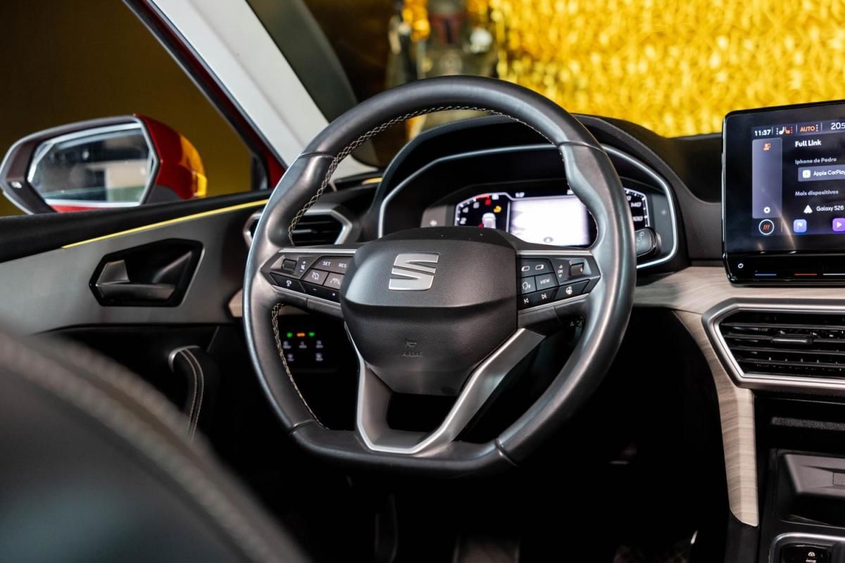seat-leon-st-2023-hibrido-a-gasolina-1395cc
