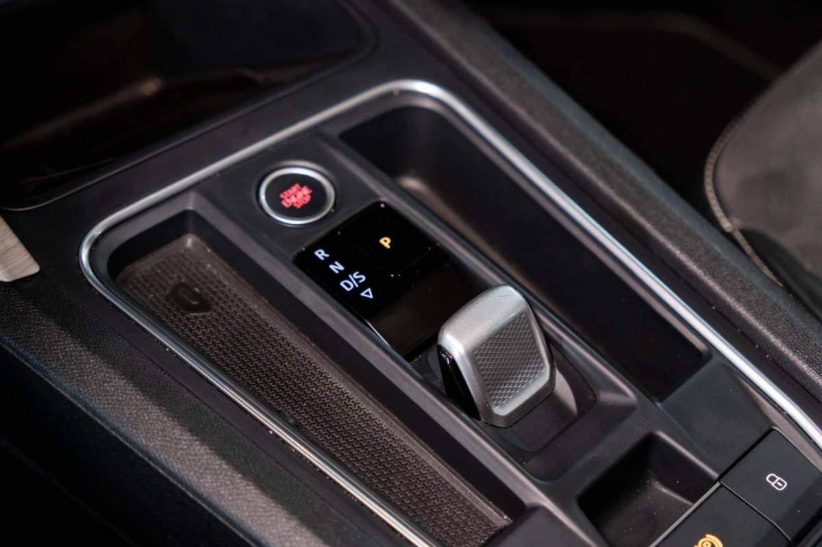 seat-leon-st-2023-hibrido-a-gasolina-1395cc
