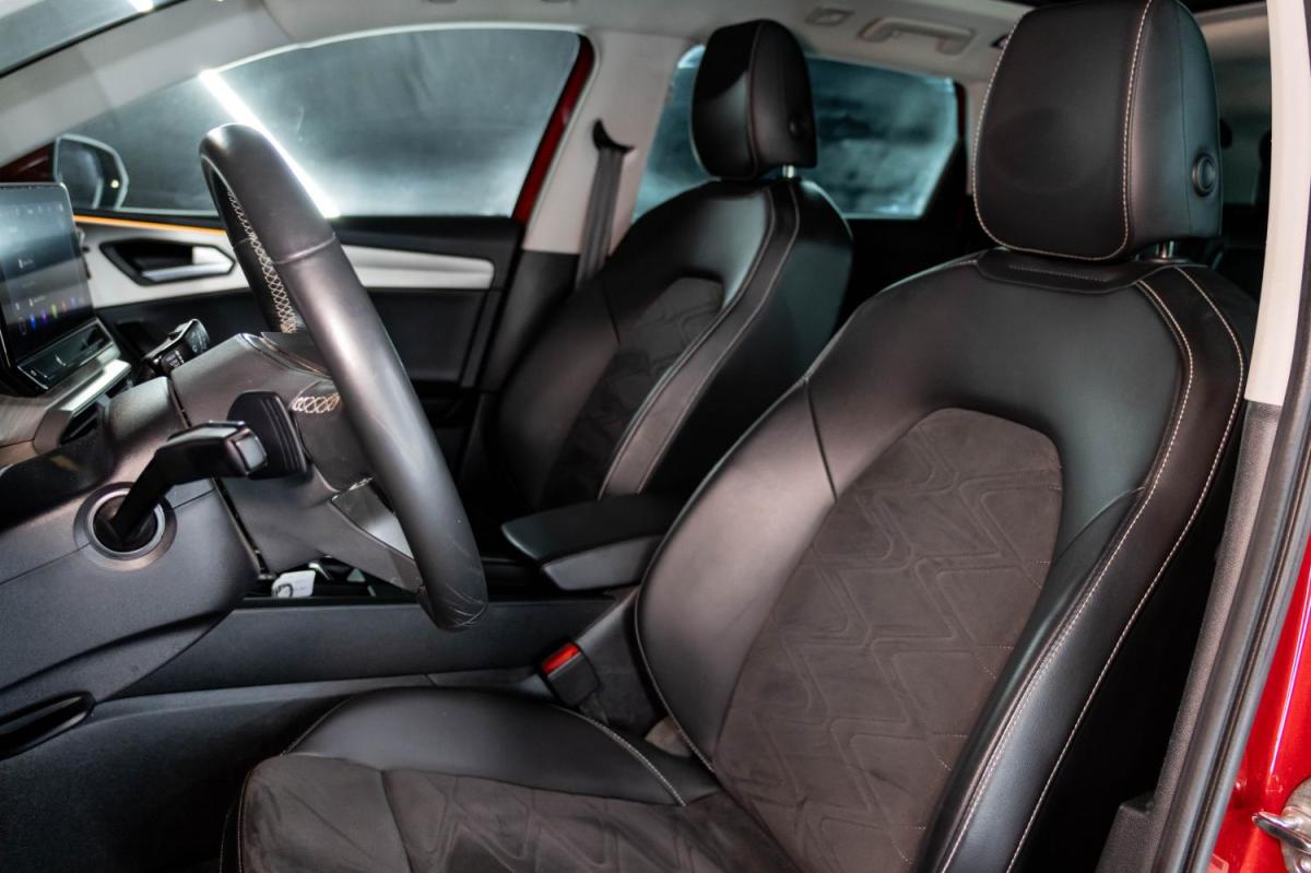 seat-leon-st-2023-hibrido-a-gasolina-1395cc