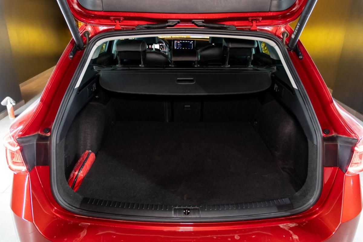 seat-leon-st-2023-hibrido-a-gasolina-1395cc