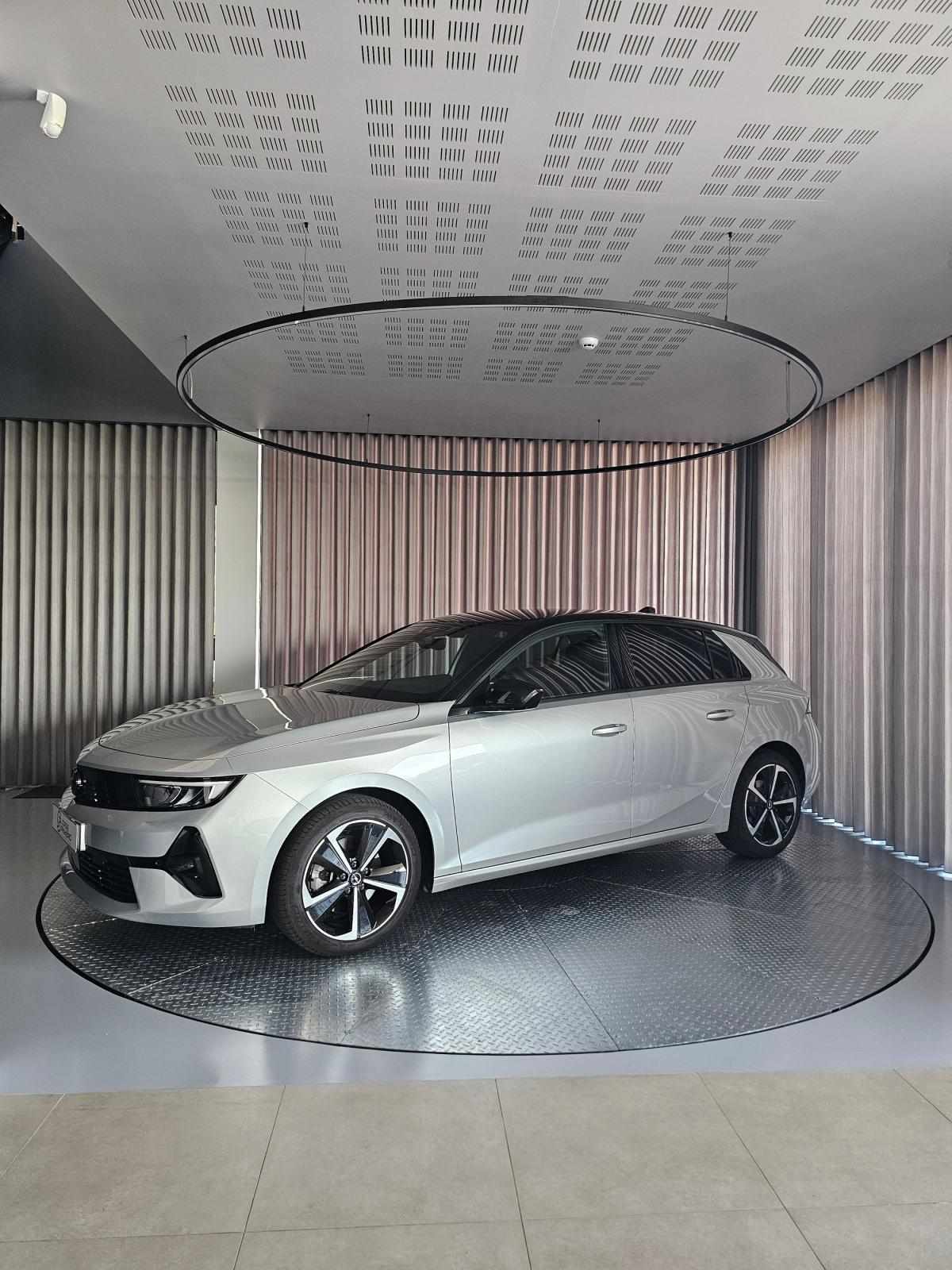 opel-astra-2026-gasolina-1199cc