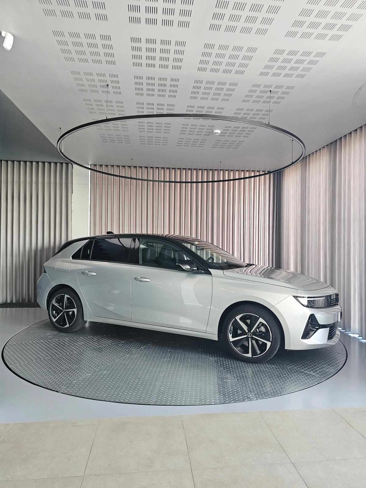 opel-astra-2026-gasolina-1199cc