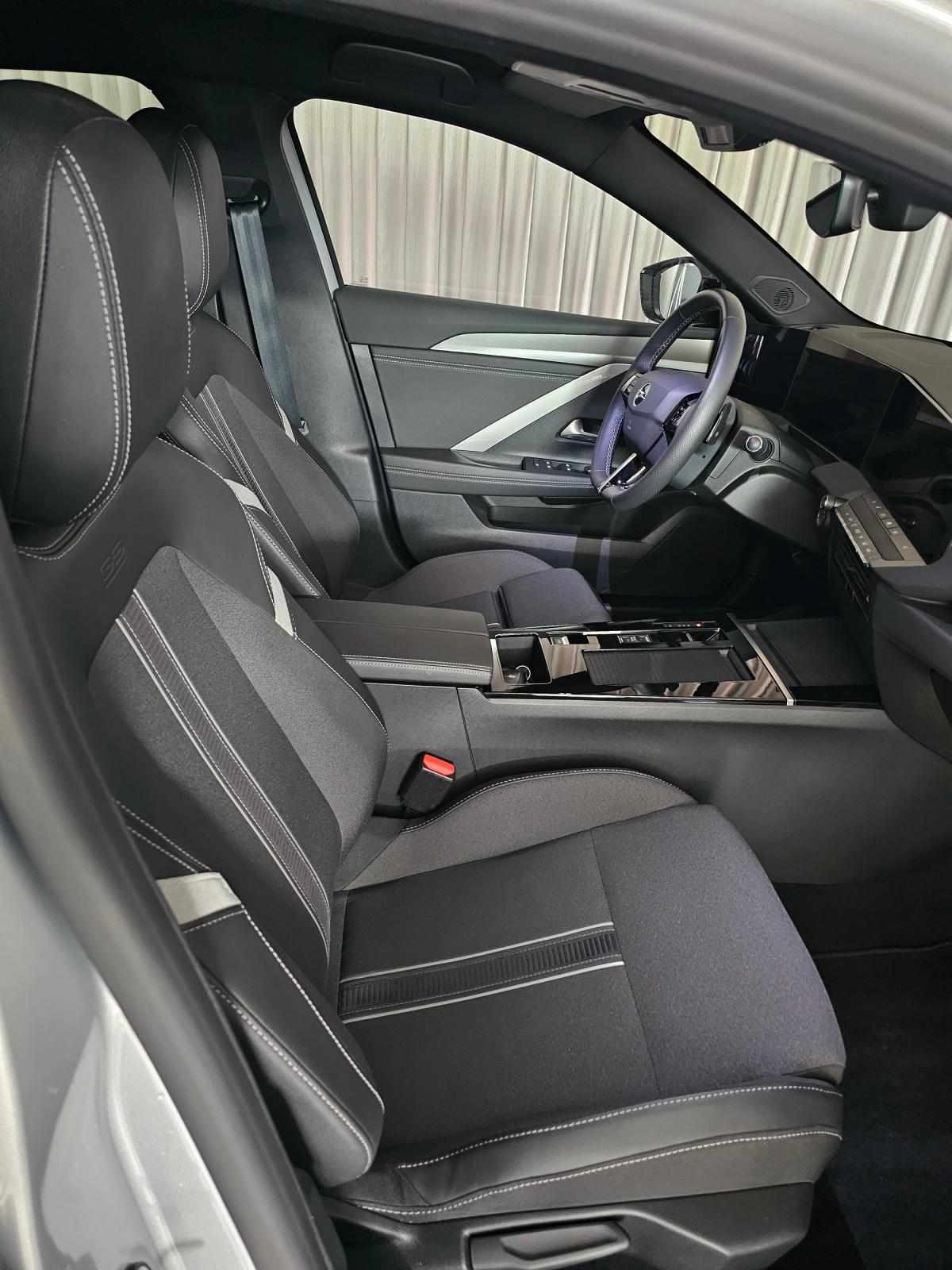 opel-astra-2026-gasolina-1199cc