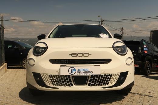 fiat-600-2025-gasolina-1199cc
