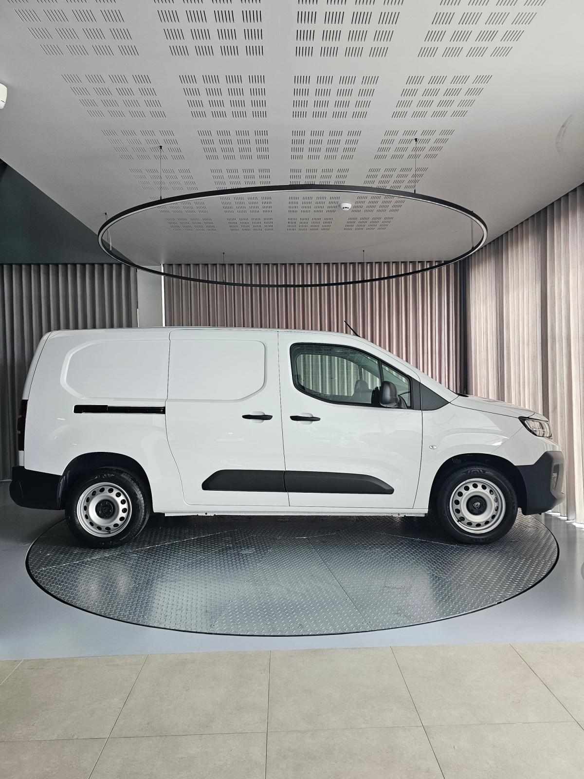 peugeot-partner-2026-diesel-1499cc