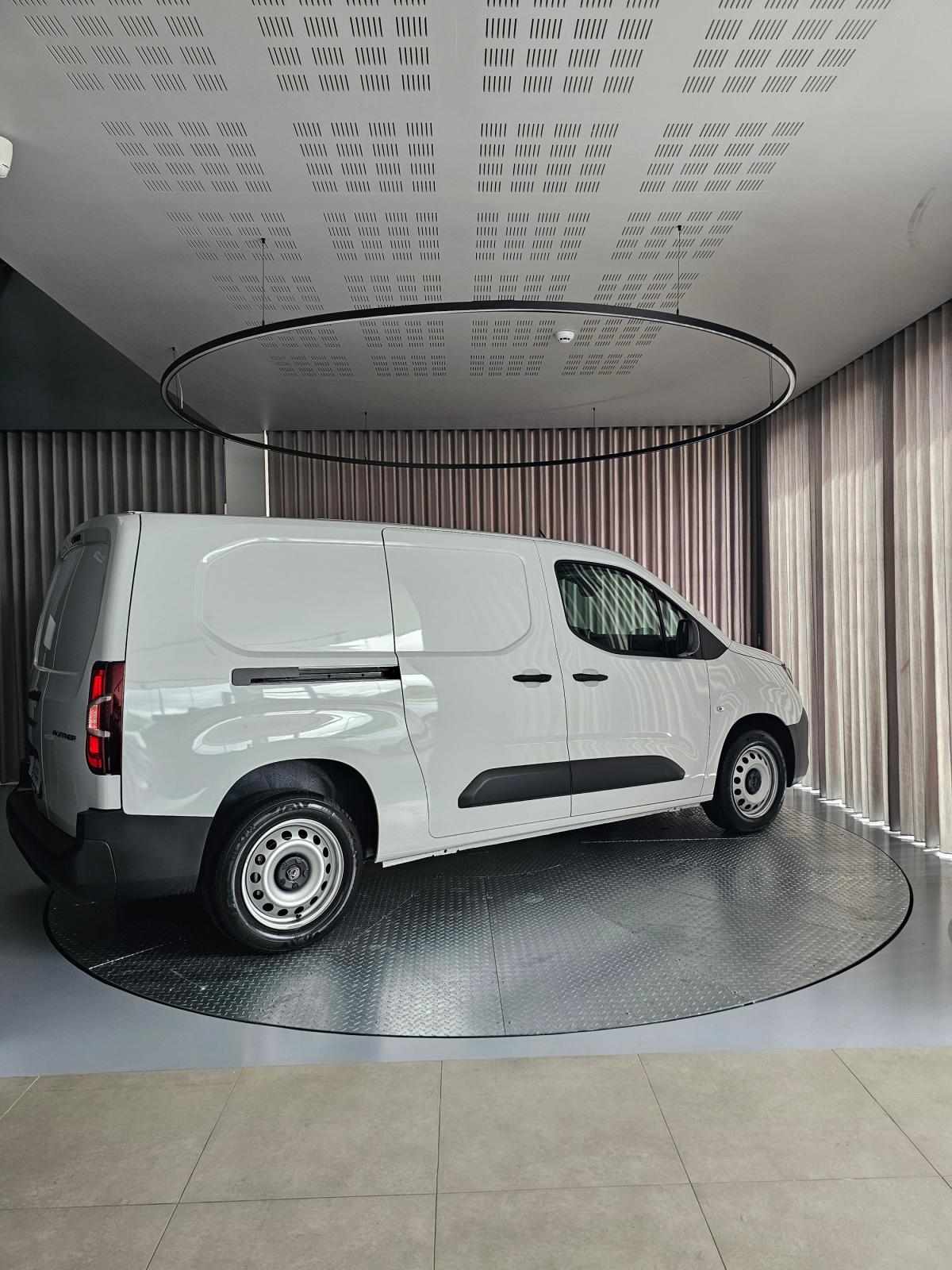 peugeot-partner-2026-diesel-1499cc