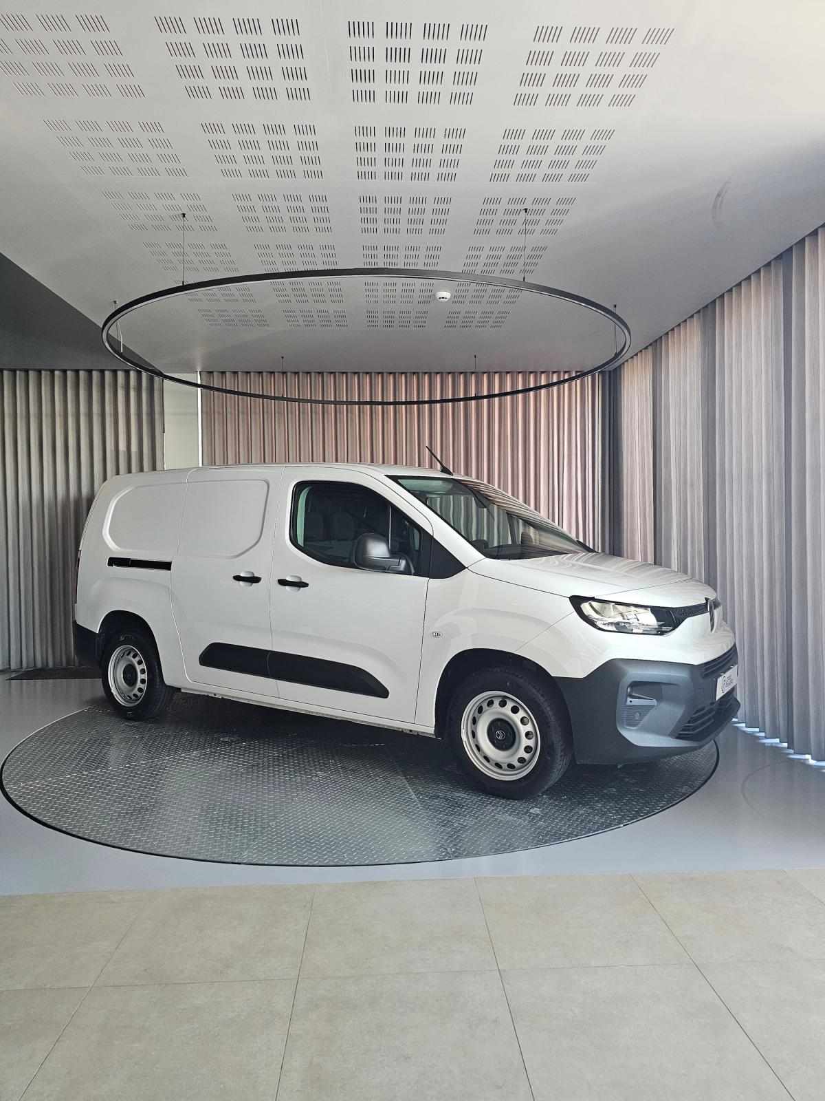 citroen-berlingo-2025-diesel-1499cc