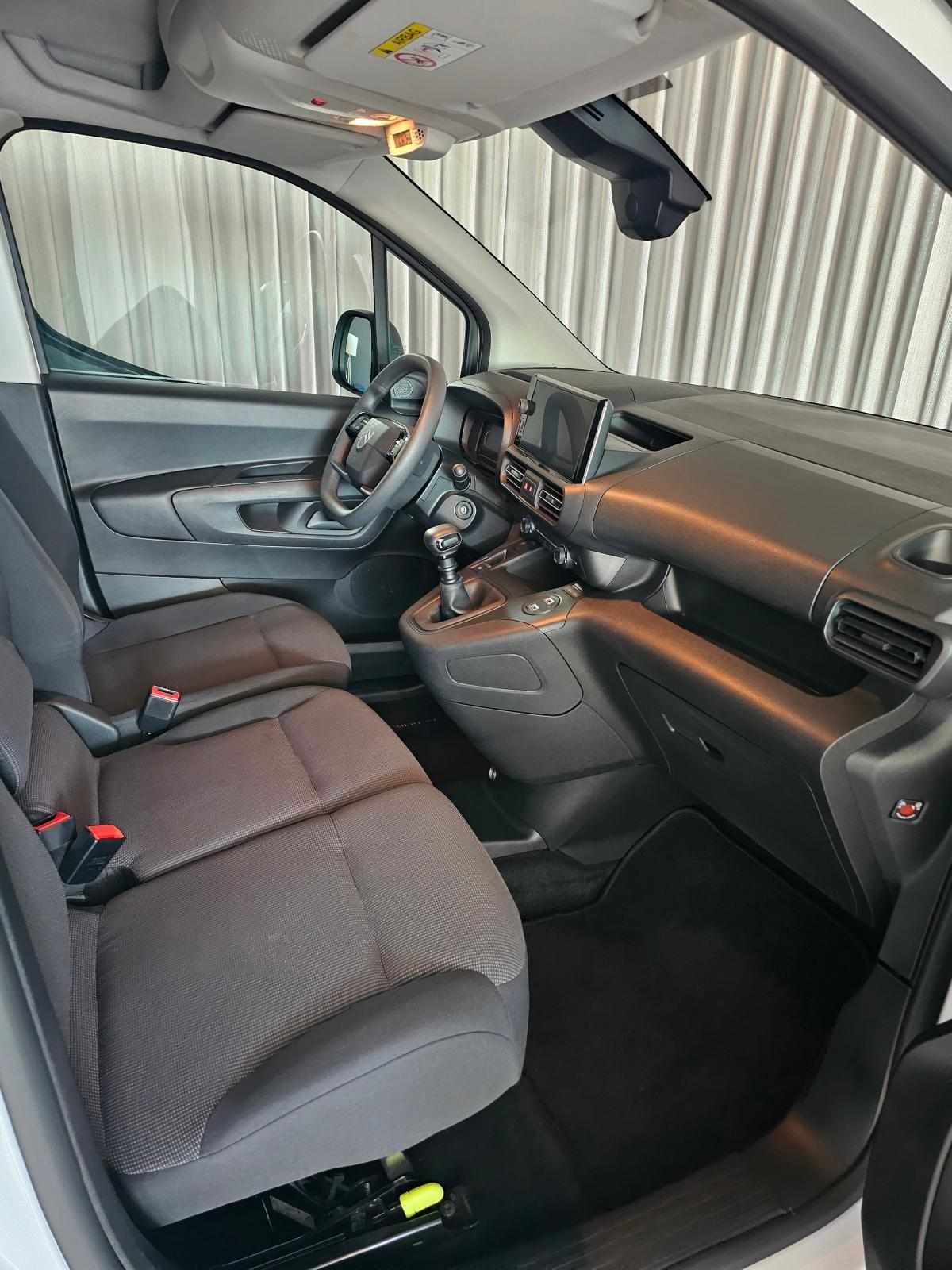 citroen-berlingo-2025-diesel-1499cc
