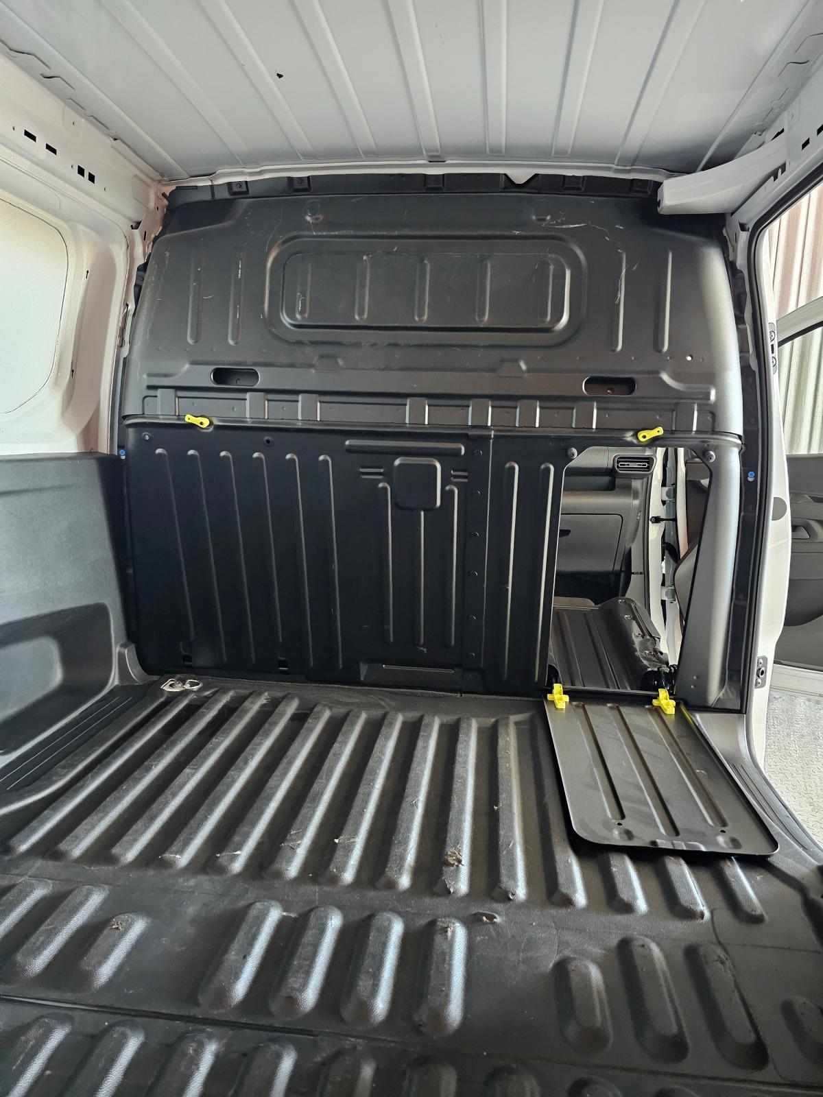 citroen-berlingo-2025-diesel-1499cc
