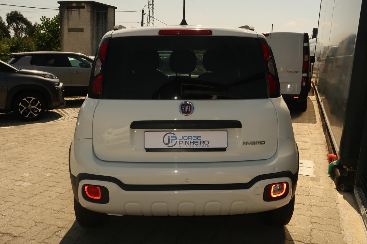 fiat-panda-2024-hibrido-a-gasolina-10cc