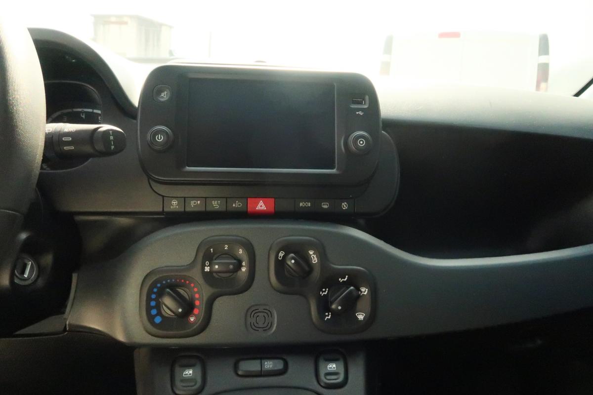 fiat-panda-2024-hibrido-a-gasolina-10cc