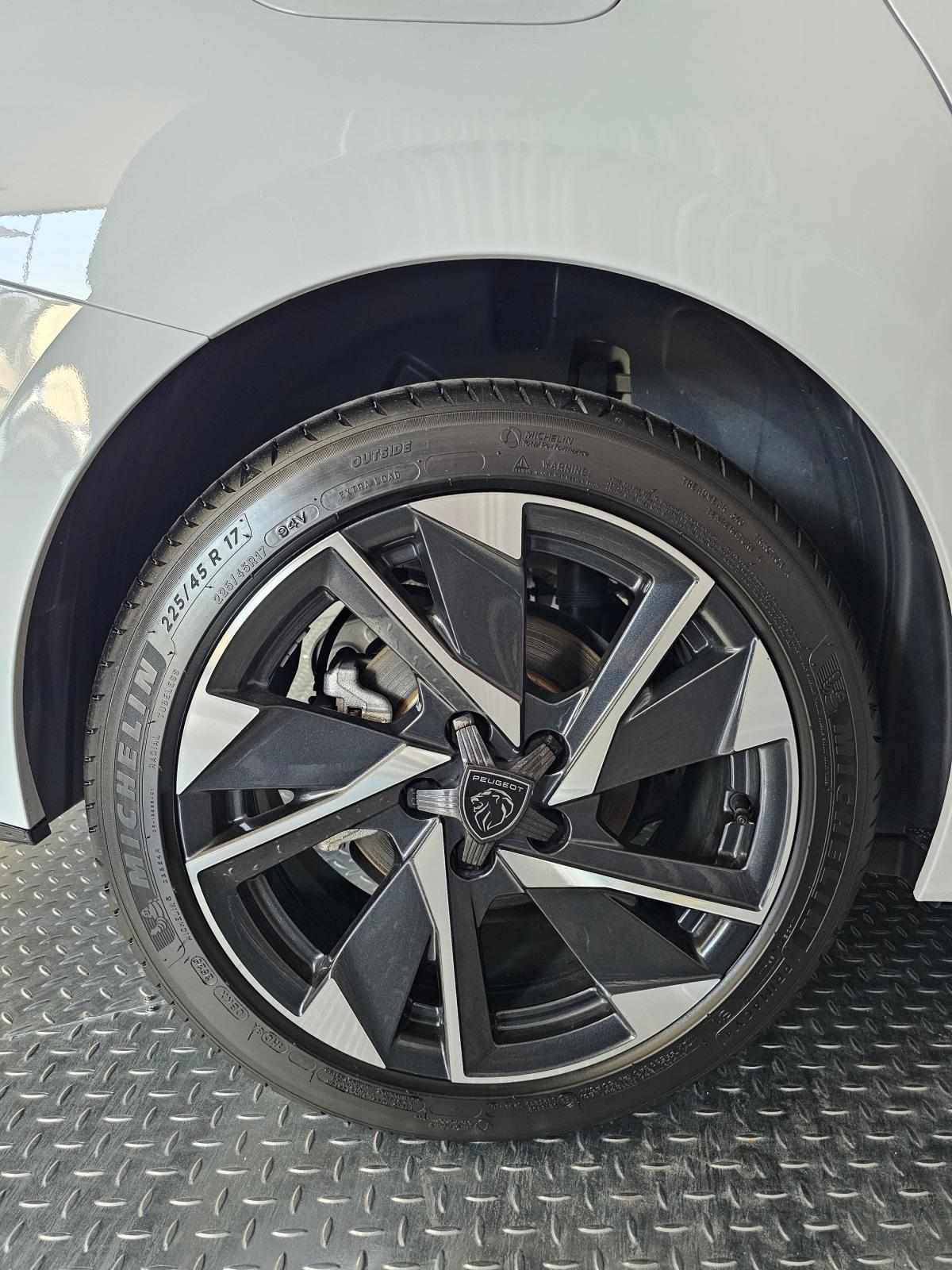 peugeot-308-sw-2025-hibrido-a-gasolina-1119cc
