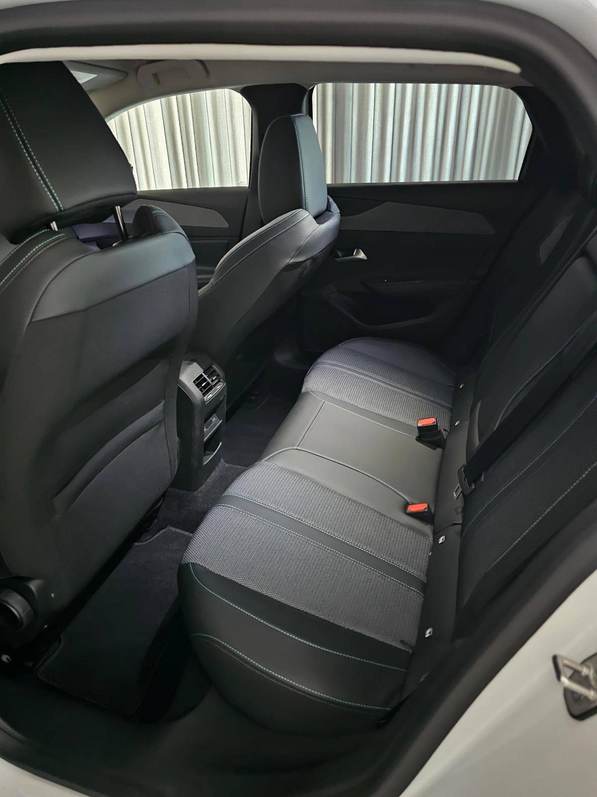 peugeot-308-sw-2025-hibrido-a-gasolina-1119cc