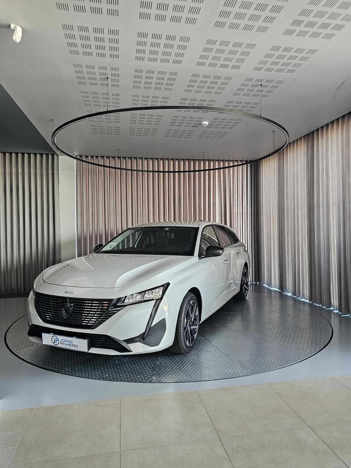 peugeot-308-sw-2025-hibrido-a-gasolina-1119cc