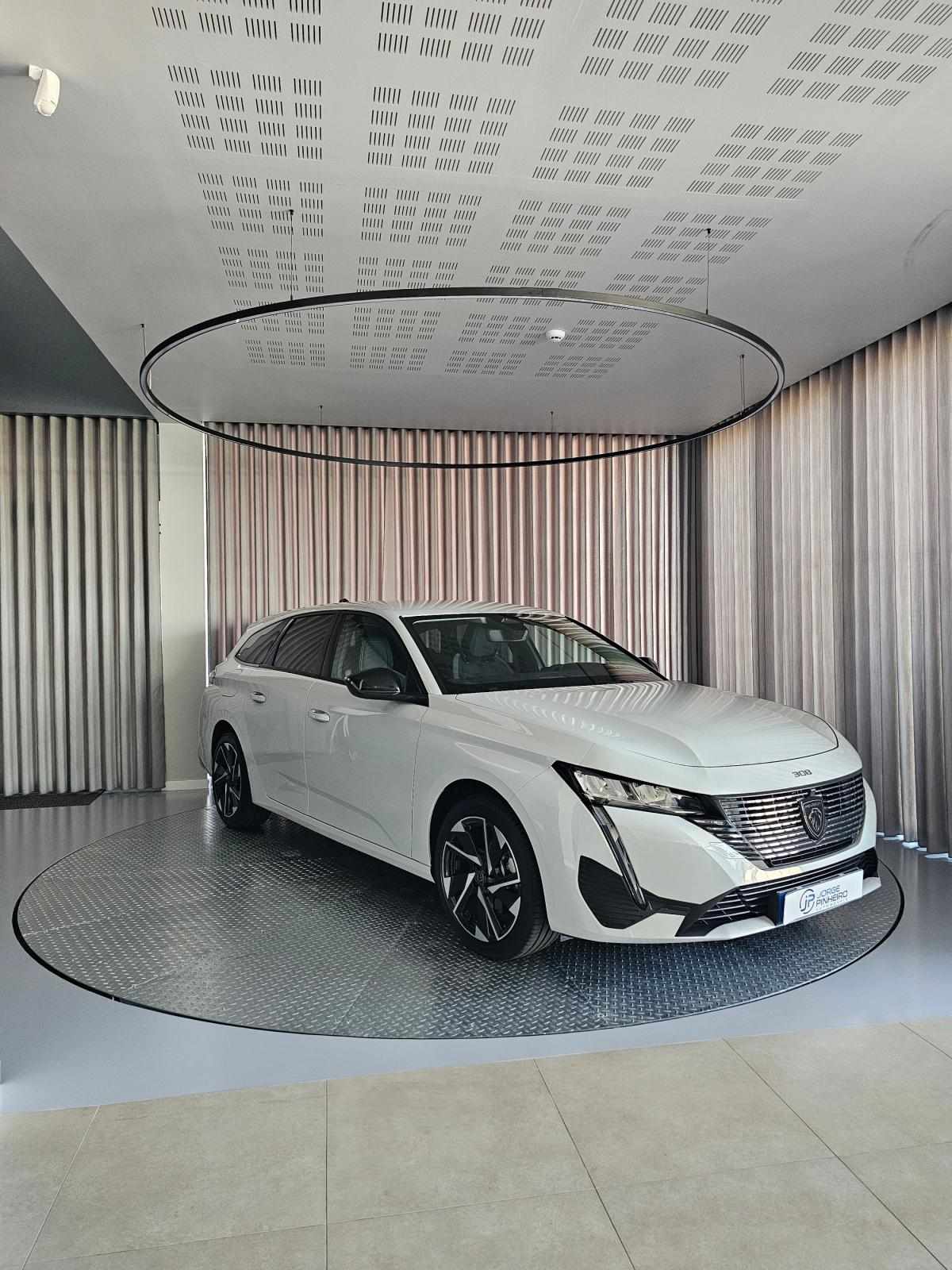 peugeot-308-sw-2025-hibrido-a-gasolina-1119cc