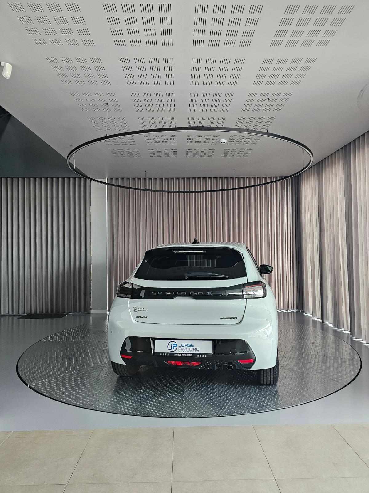 peugeot-208-2026-gasolina-1199cc