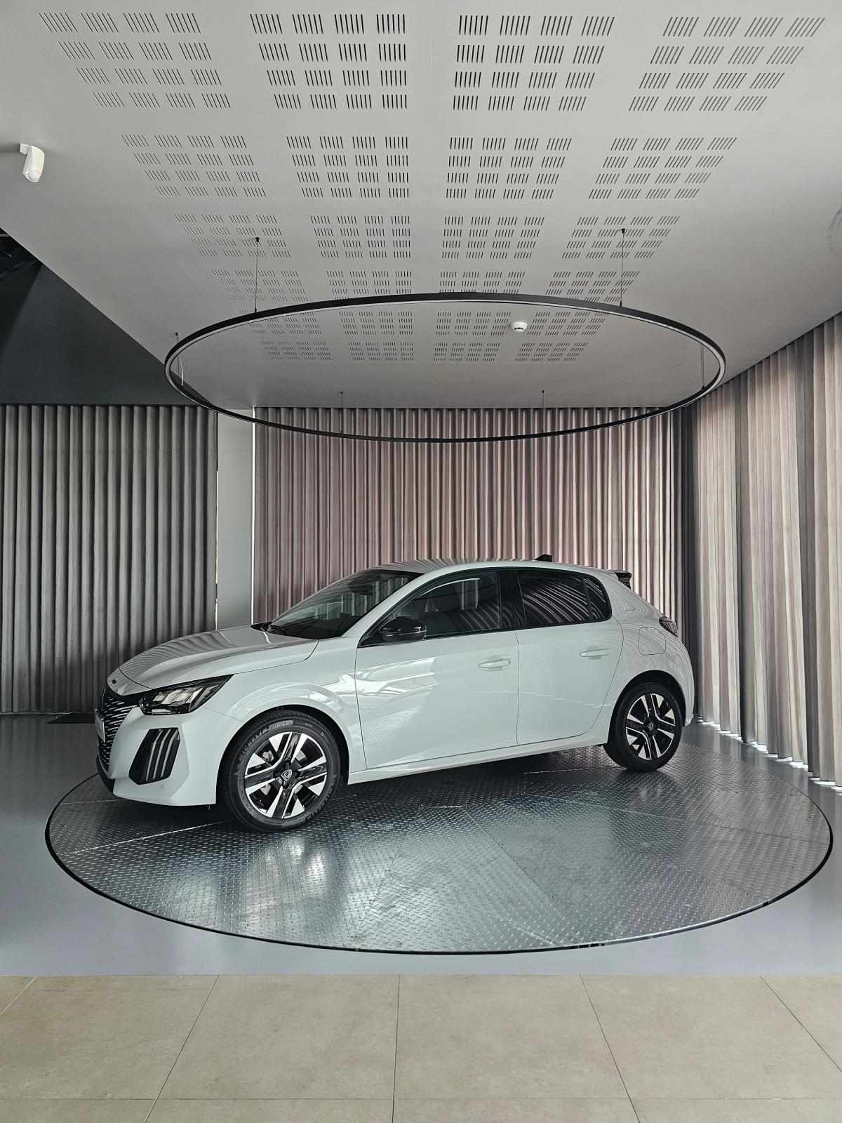 peugeot-208-2026-gasolina-1199cc