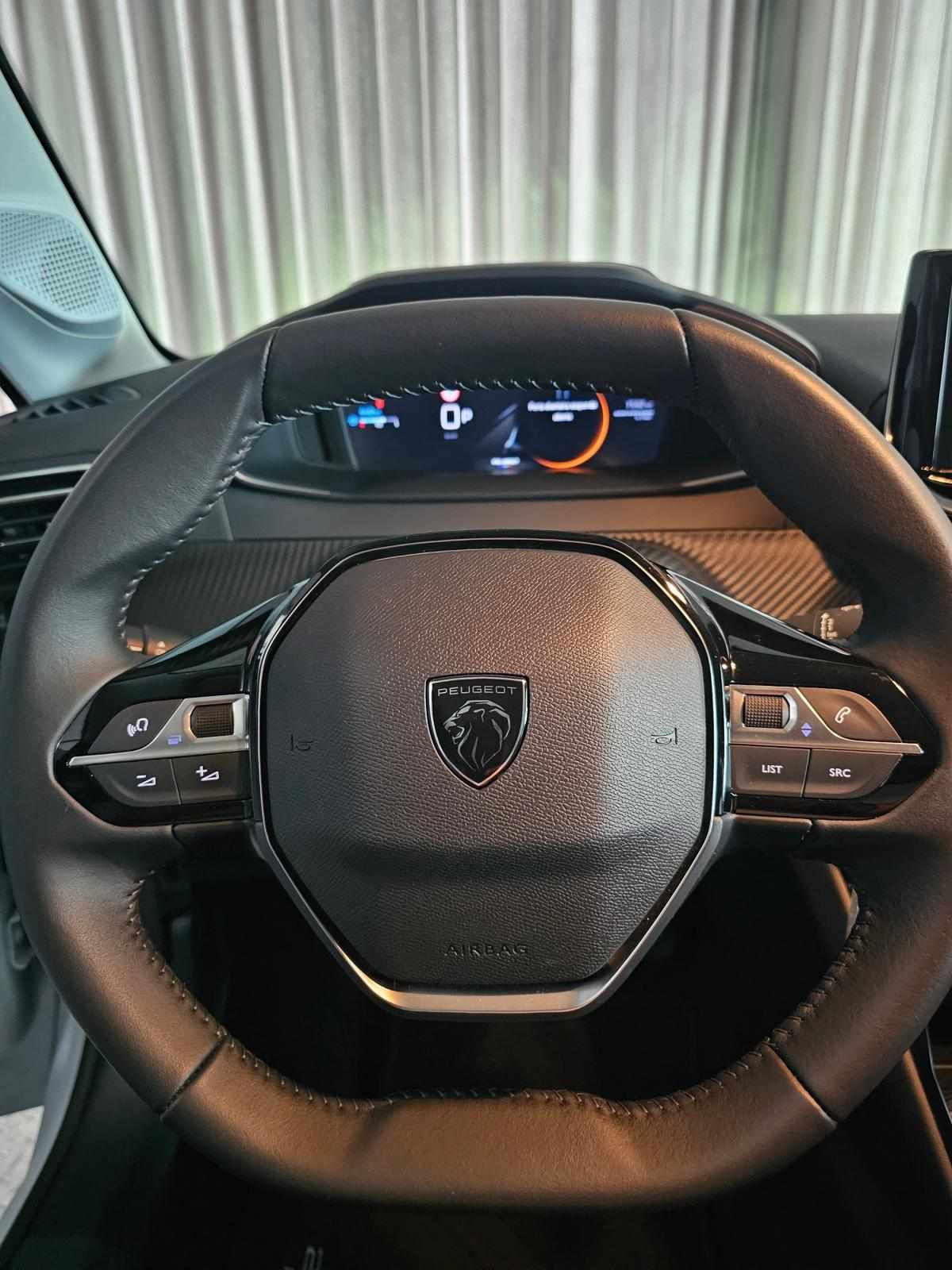 peugeot-208-2026-gasolina-1199cc