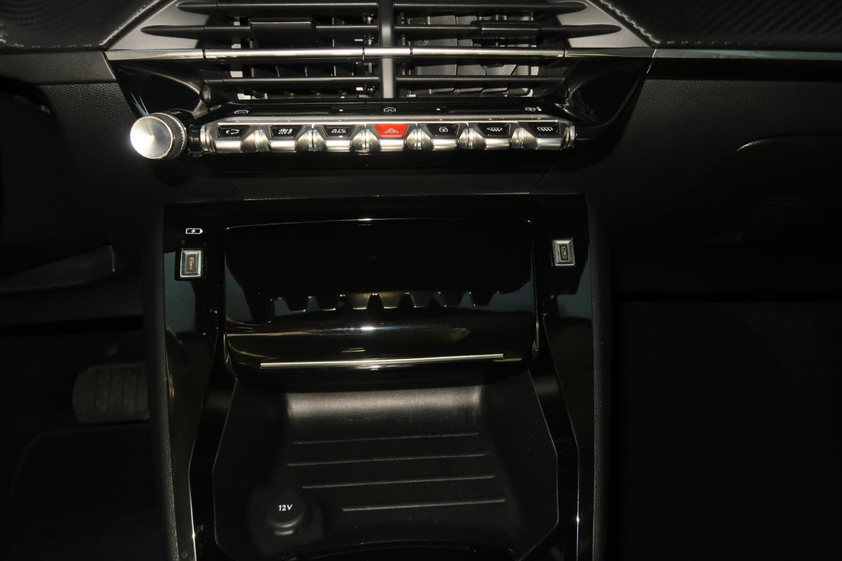 peugeot-208-2025-gasolina-1199cc
