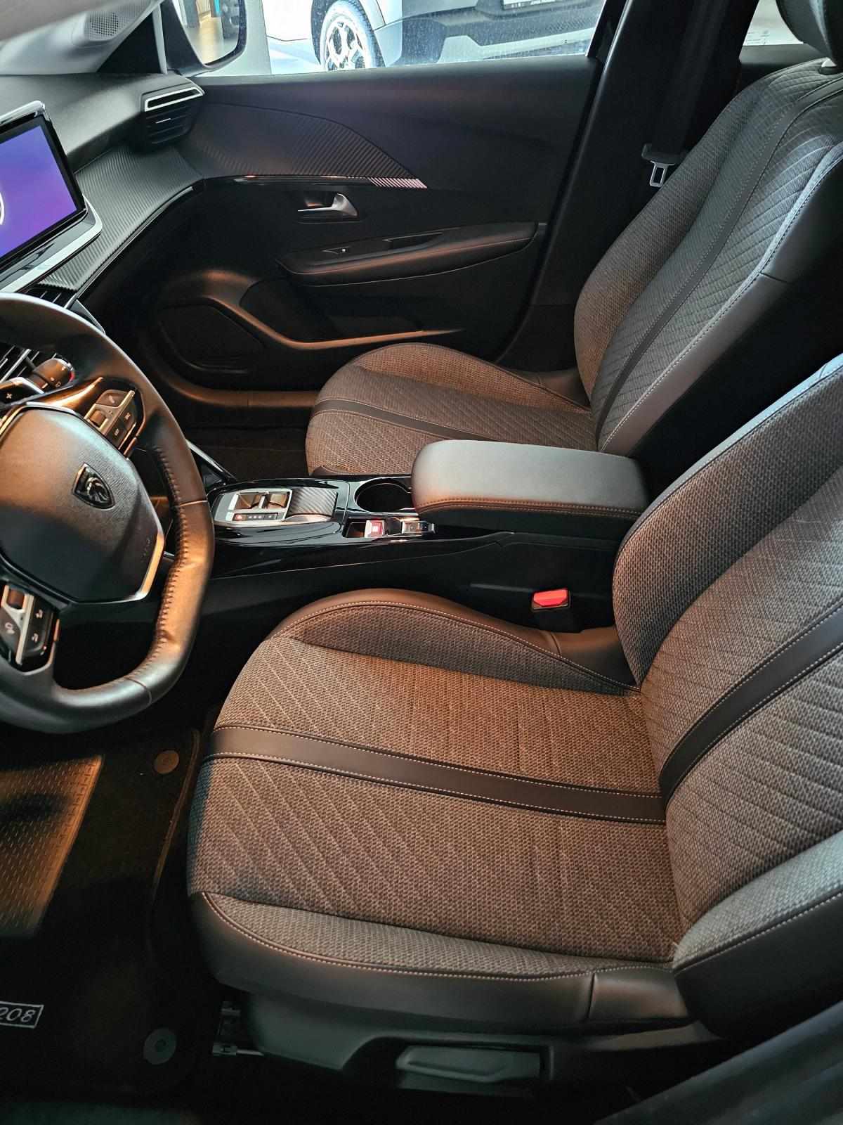 peugeot-208-2025-gasolina-1199cc