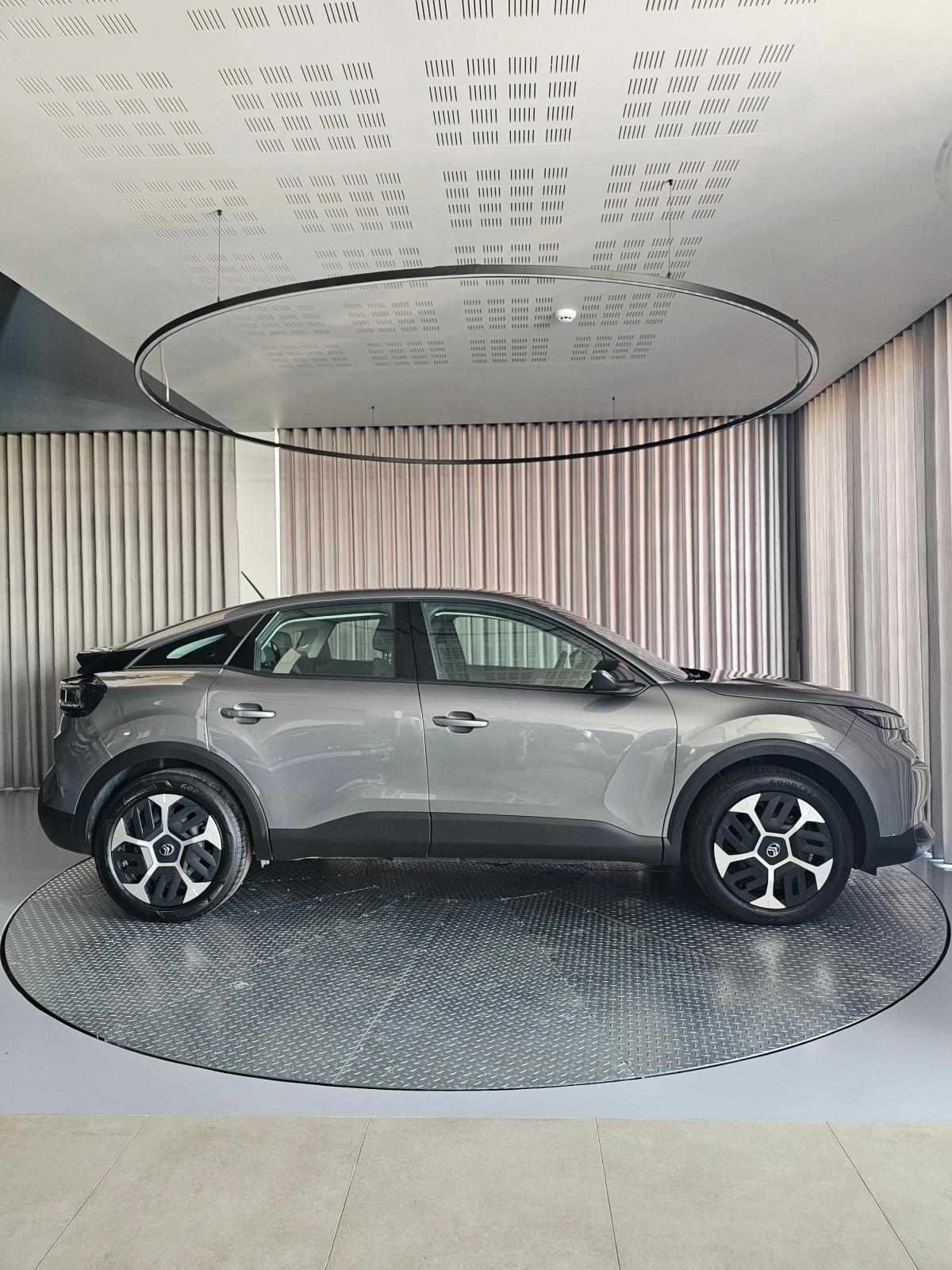 citroen-c4-2025-eletrico-0cc