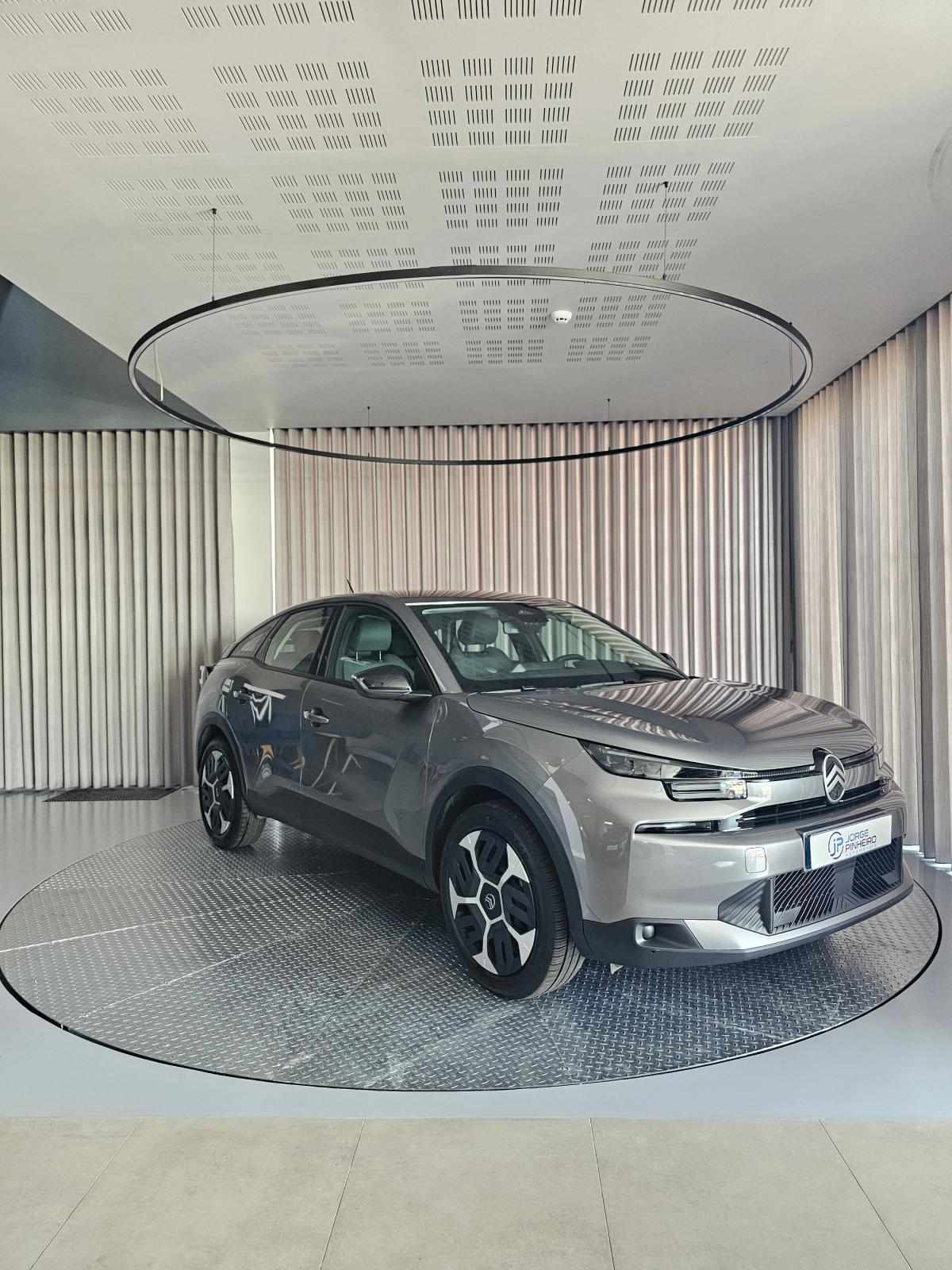 citroen-c4-2025-eletrico-0cc