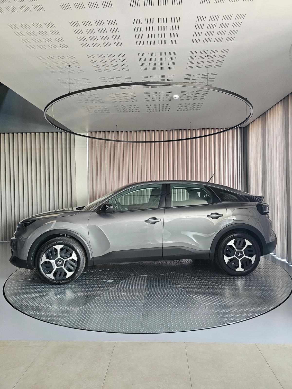 citroen-c4-2025-eletrico-0cc