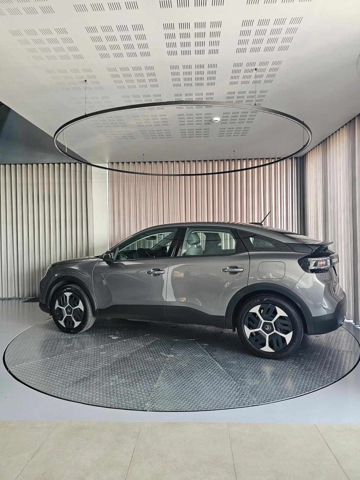 citroen-c4-2025-eletrico-0cc