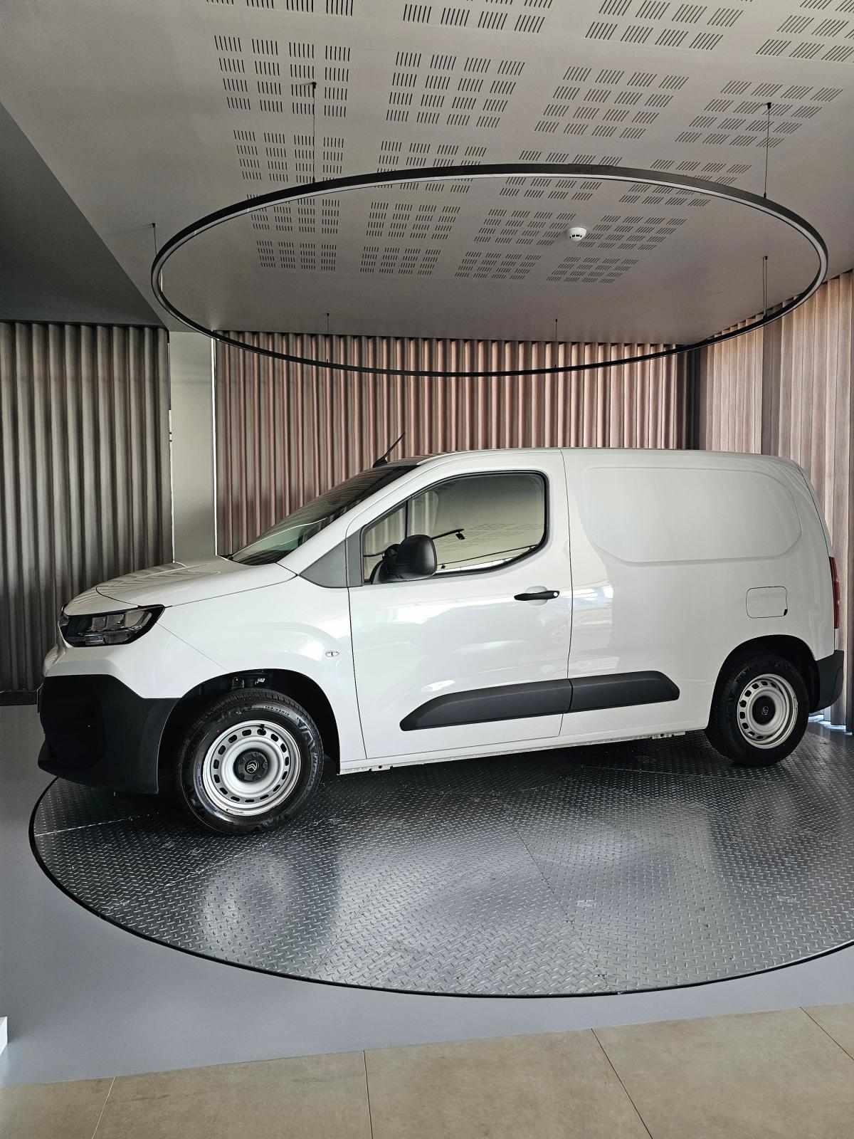 citroen-berlingo-2025-diesel-1499cc