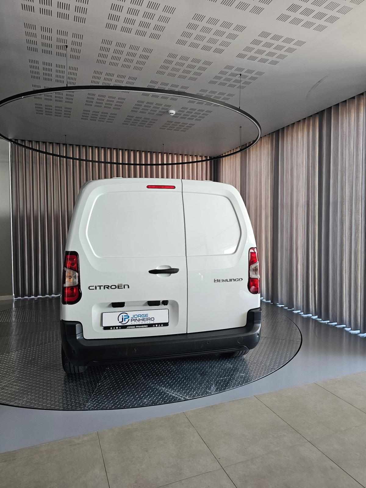 citroen-berlingo-2025-diesel-1499cc