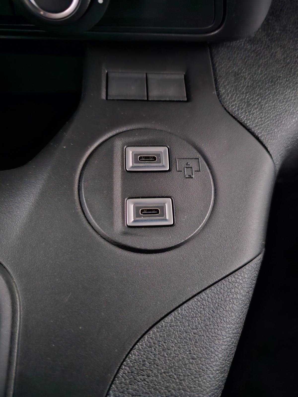 citroen-berlingo-2025-diesel-1499cc