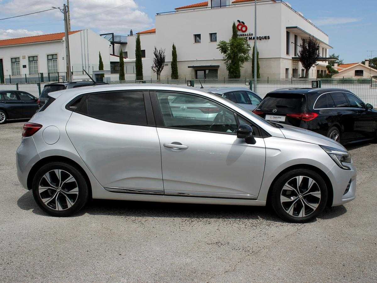 renault-clio-2023-diesel-1461cc