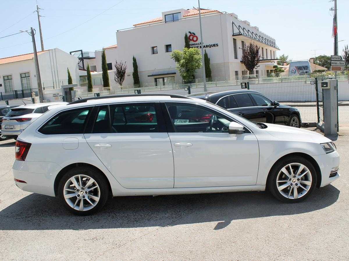 skoda-octavia-break-2020-diesel-1598cc