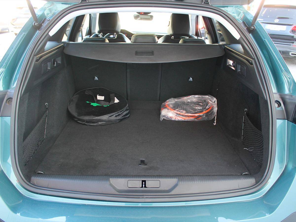 peugeot-308-sw-2023-hibrido-a-gasolina-1598cc