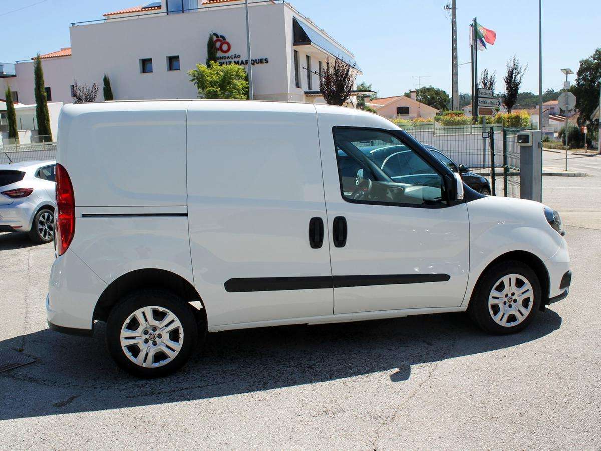fiat-doblo-2022-diesel-1598cc