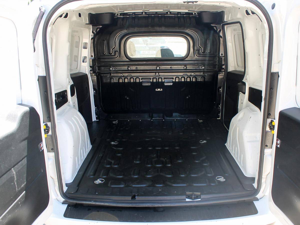 fiat-doblo-2022-diesel-1598cc